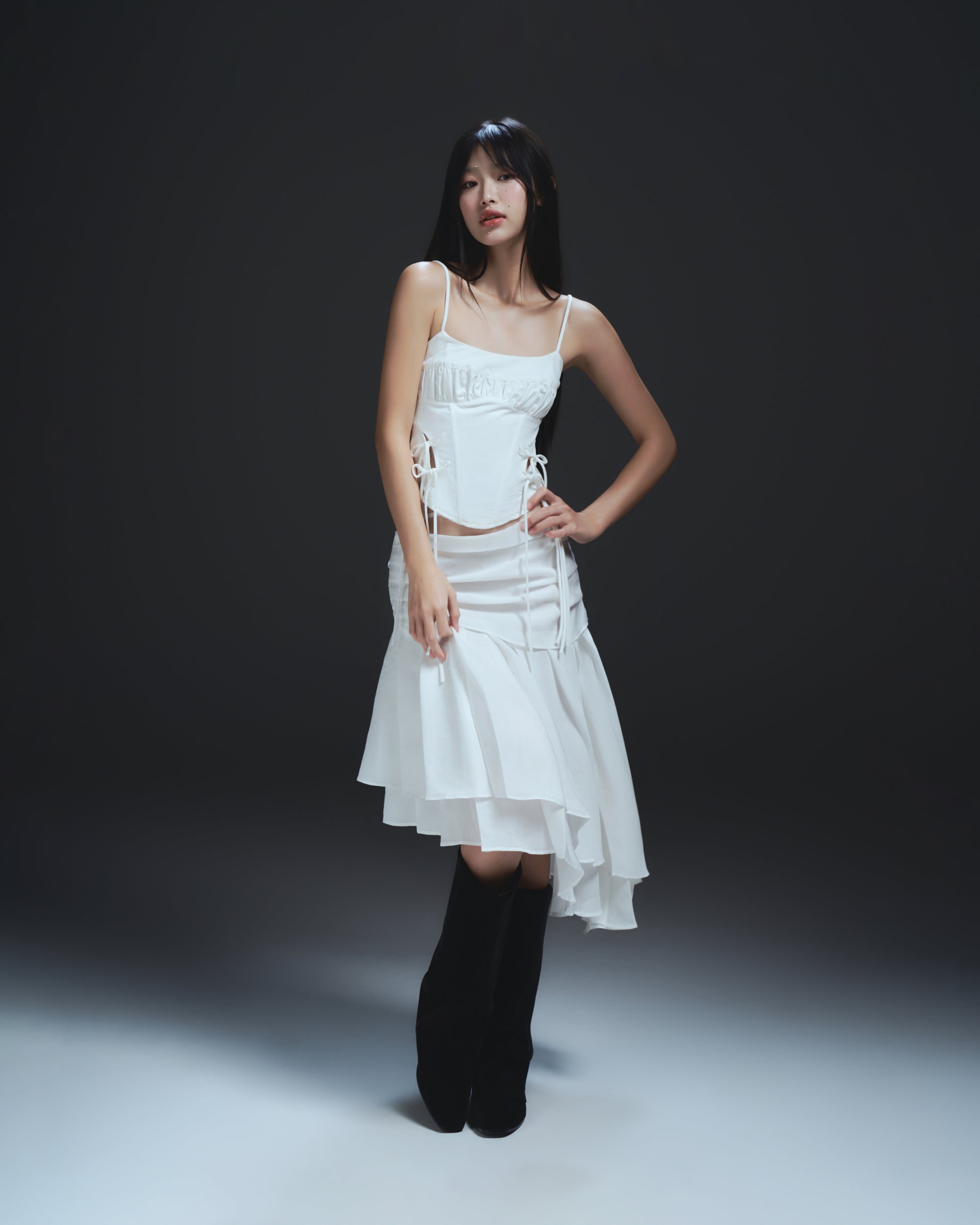 INARA SLEEVELESS TOP