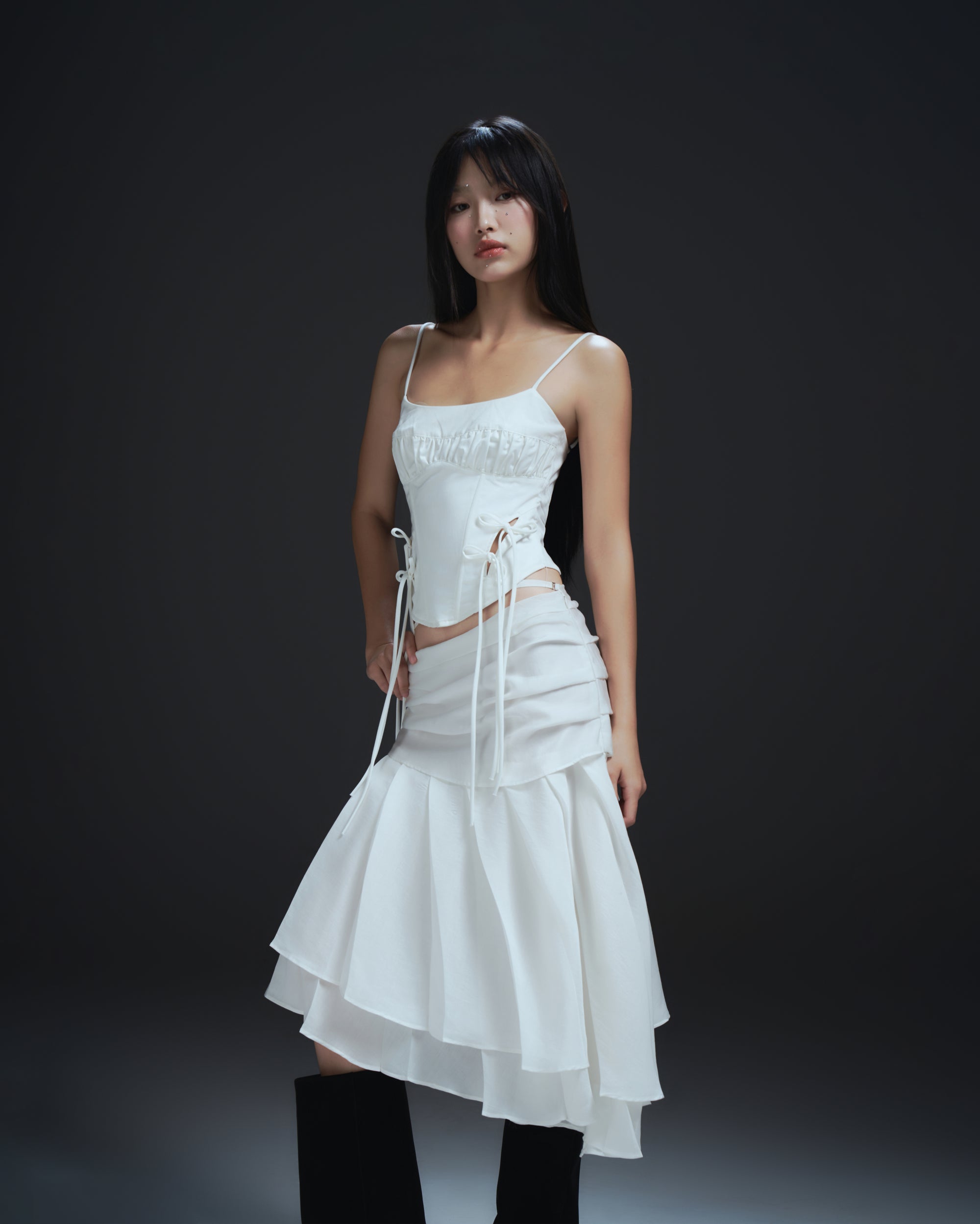 INARA SLEEVELESS TOP
