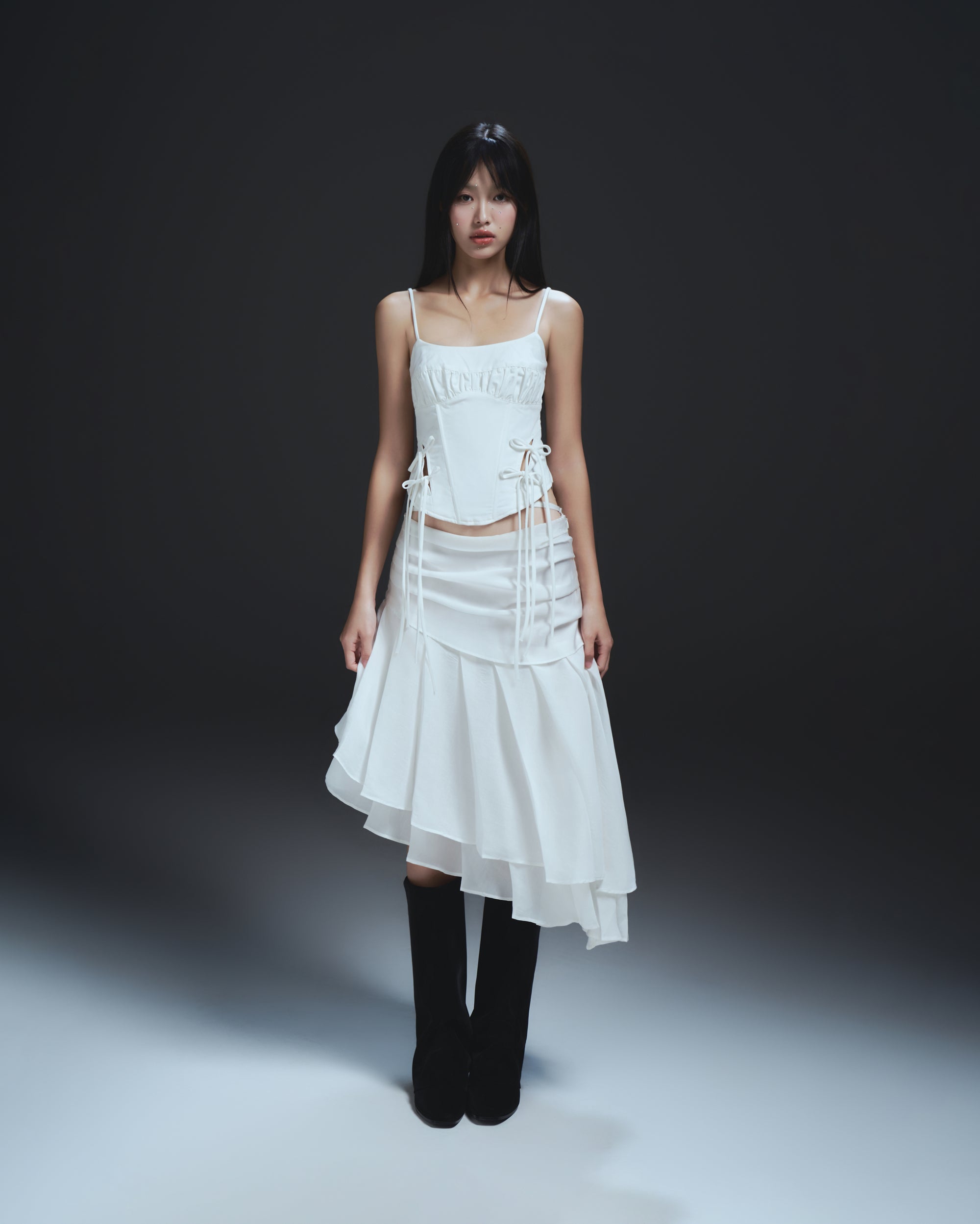 INARA SLEEVELESS TOP