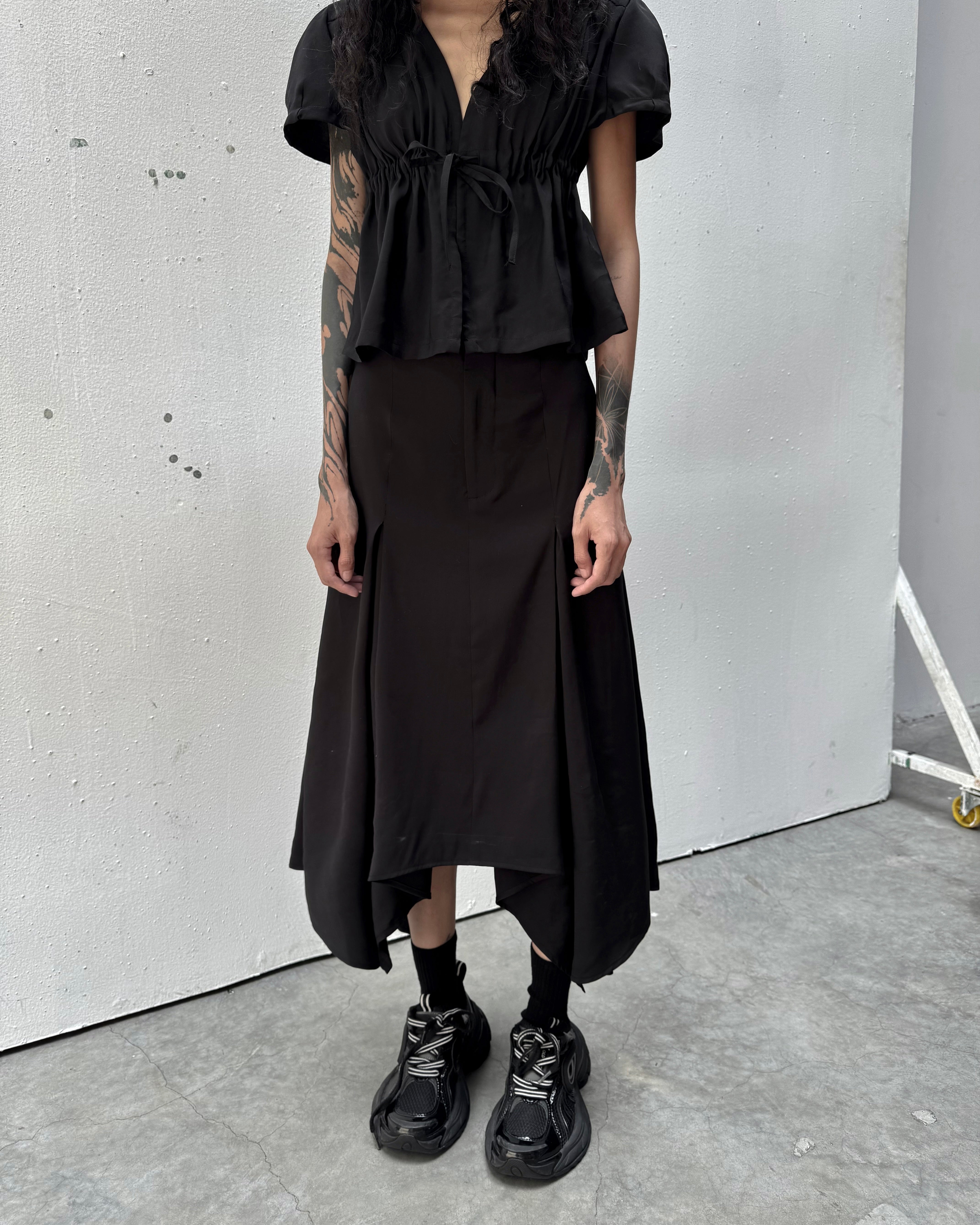 Sagittarius.A+ FOLDING UNBALANCE SKIRT | diem attire