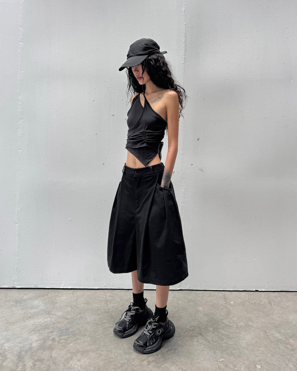 MULTI RIVET SHORTS