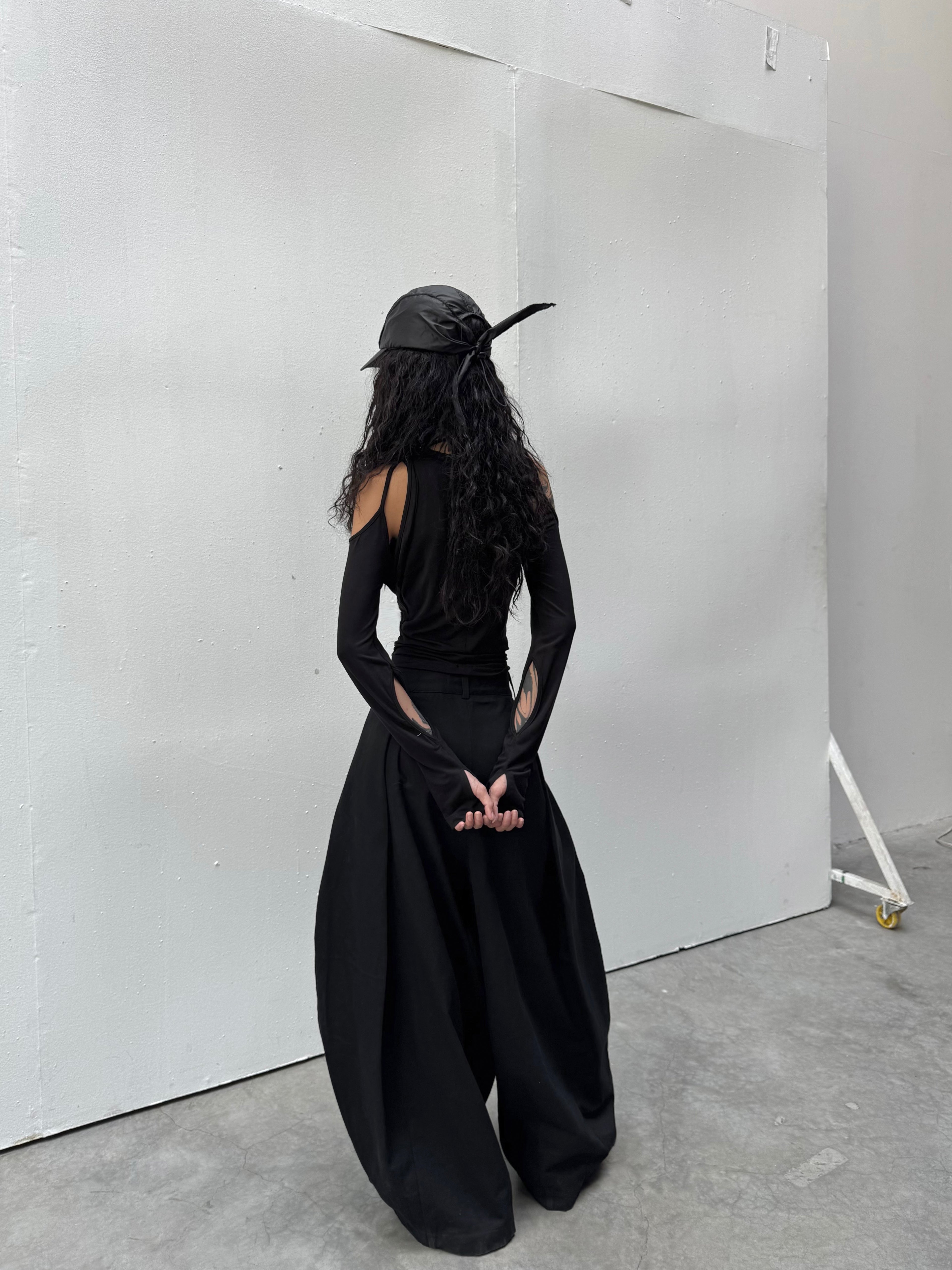 MULTI RIVET WIDE PANTS