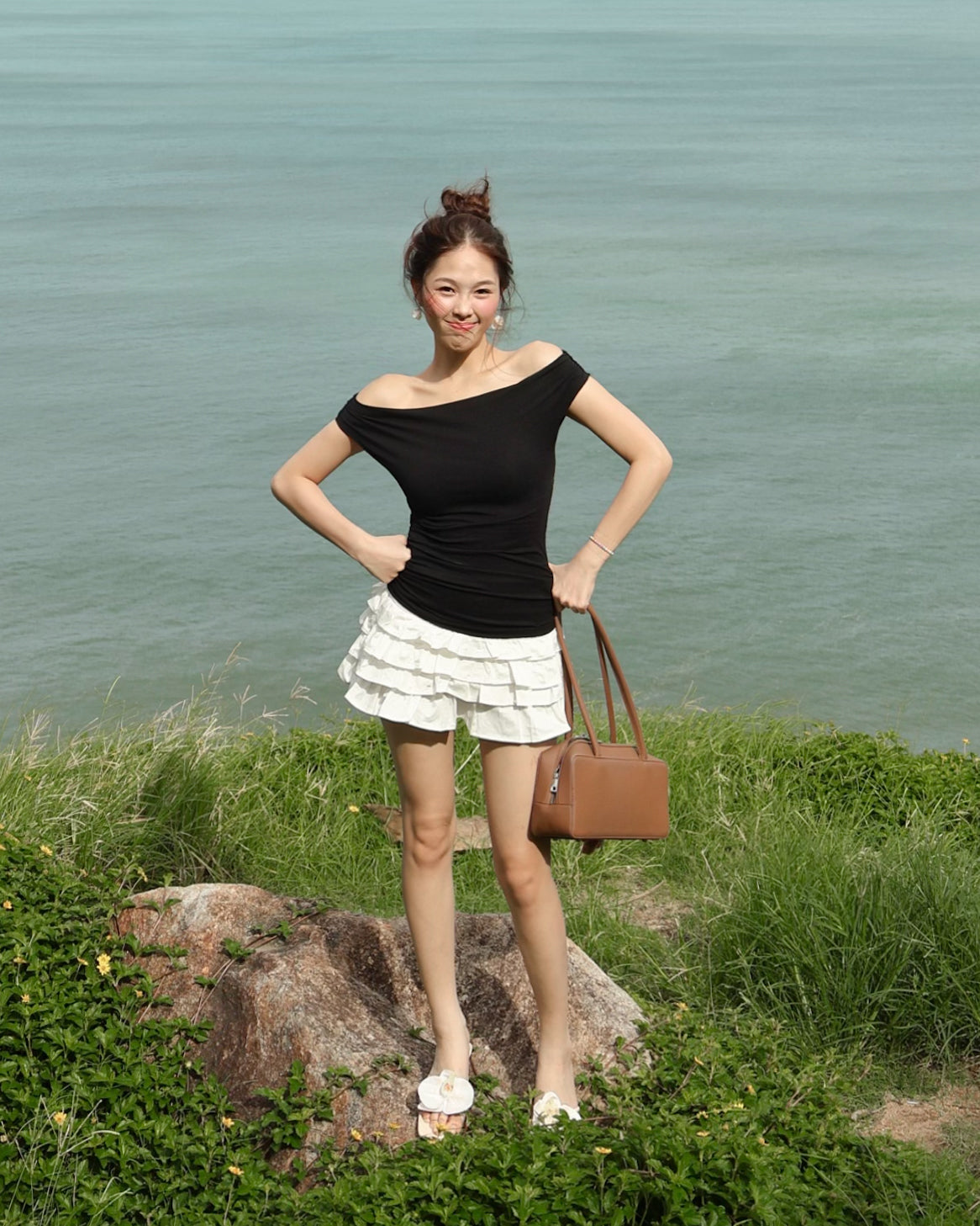 JENNIFER OFF SHOULDER TOP