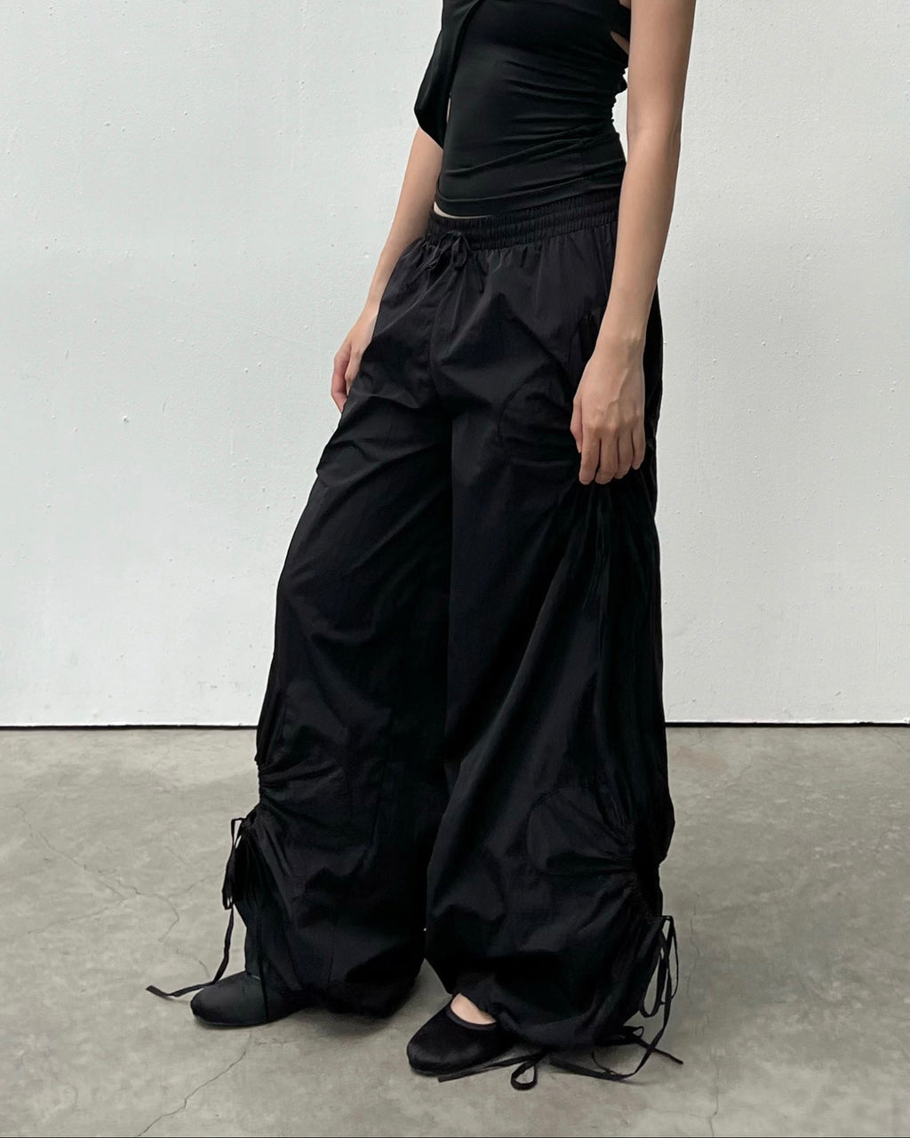 FLORAL BLOOM PARACHUTE PANTS